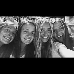 Meet your Posher, Christiane